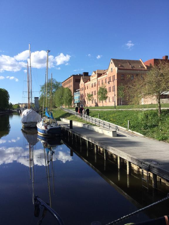 Albergue Selmas Hytt Och Salong Uppsala Exterior foto